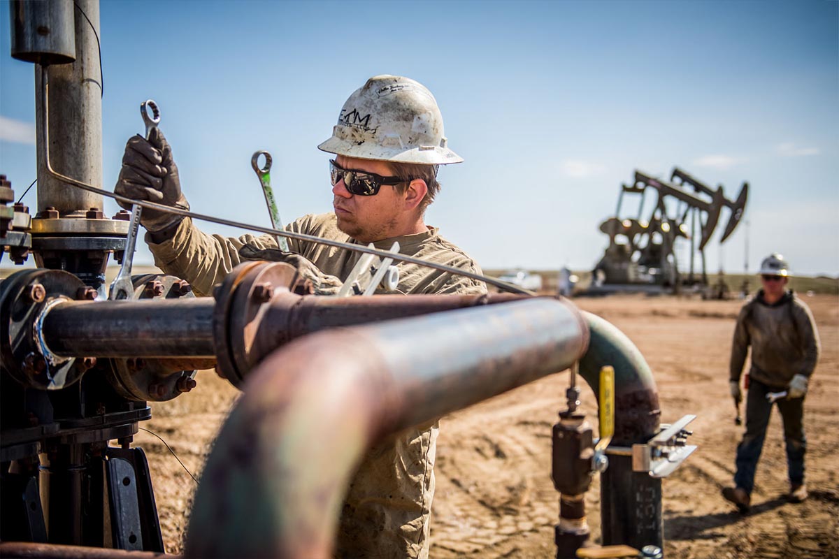 About E&M Services LLC